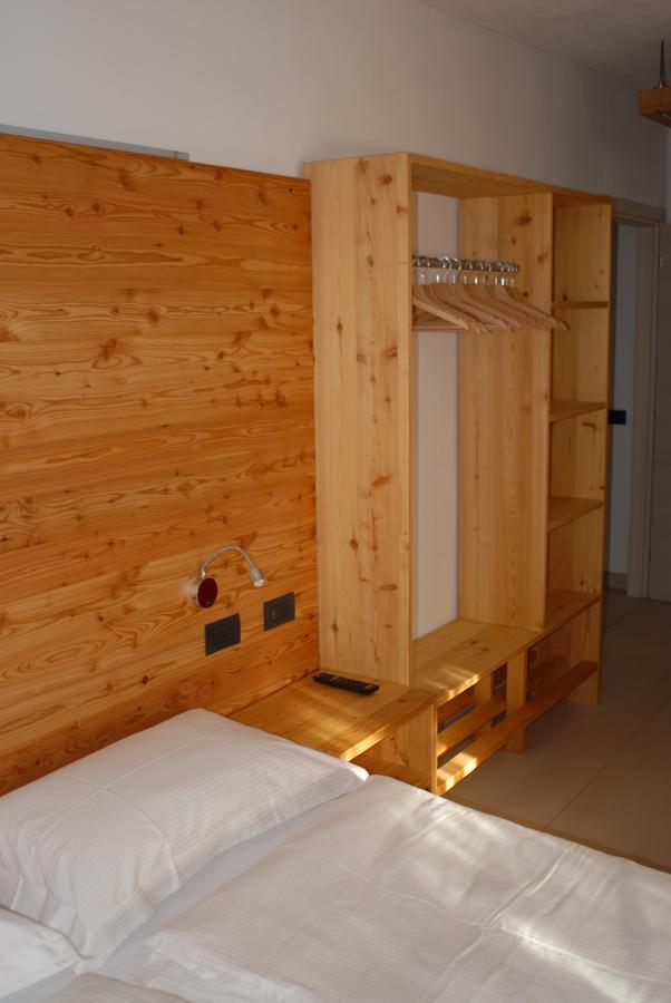 B&B Alciliegio Casnate Con Bernate Exterior photo